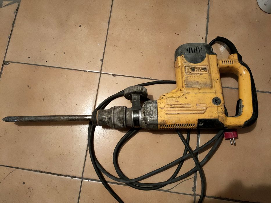 Młot ,wiertarka, udarowo wyburzeniowa DeWalt