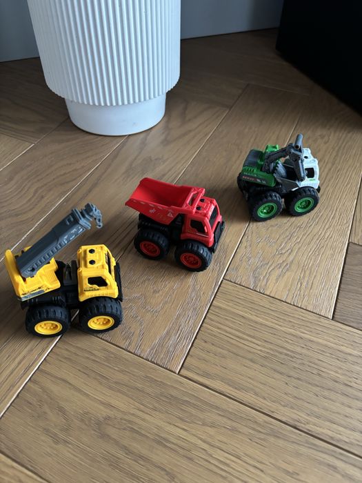 Zestaw 3 autem ciężarowych