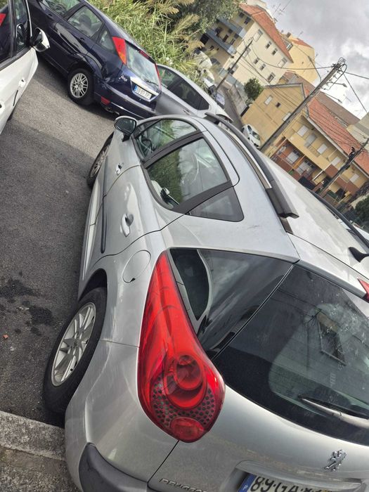 Peugeot 207-sw, impecável, pneus novos carro em bom aspeto. — photo 3