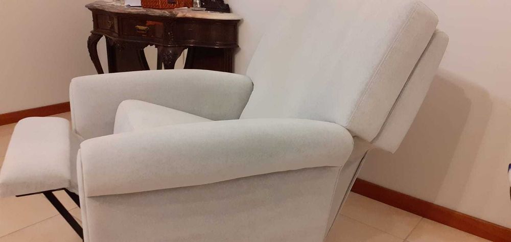 Moveis. Cadeirao de tombar