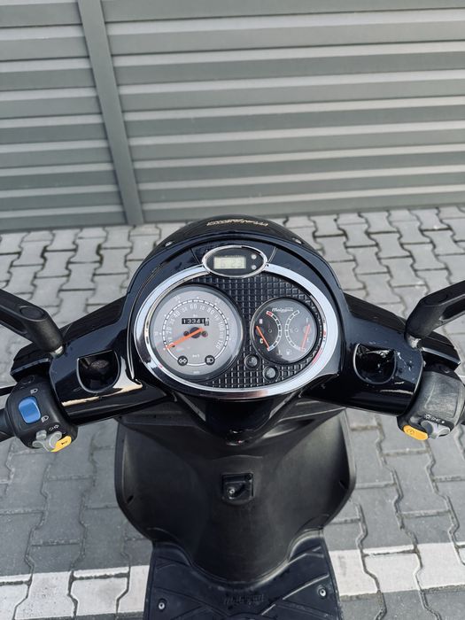 Malaguti centro 160ie (honda sh)