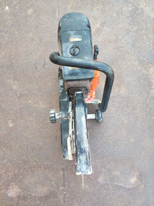 Moto-cortadora de betão portátil Oleo Mac