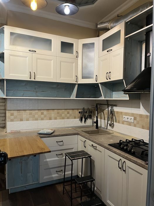 Сталінка. Продаж шикарної 2-кім кв, 63 м² з високими стелями, меблямі та техніка залишаються