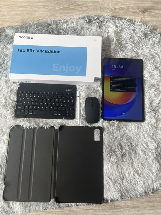 Продаю планшет на 256 гб