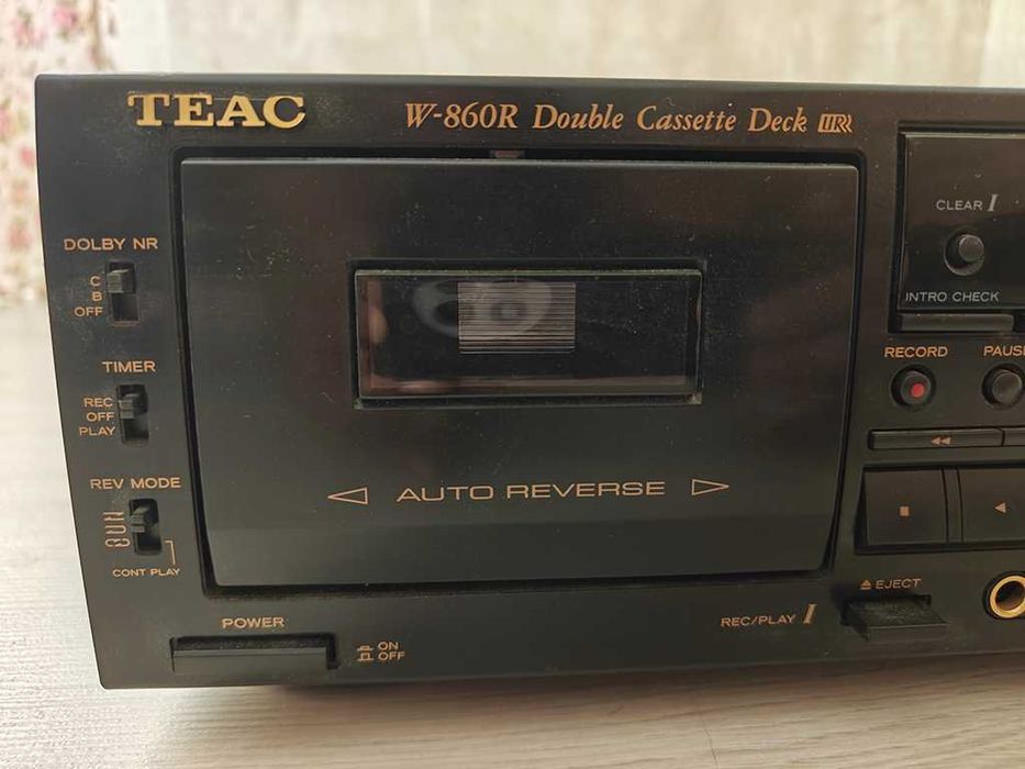 Leitor de Cassetes Duplo TEAC W-860R - Dolby B/C, HX Pro