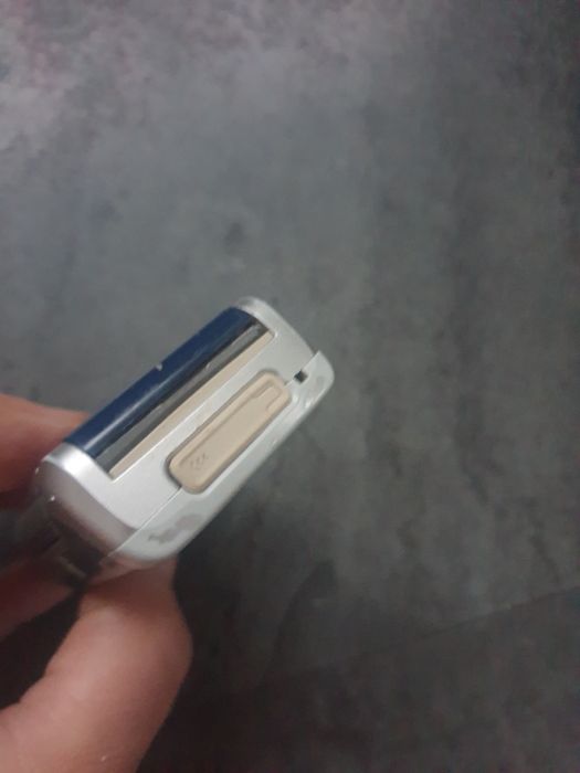 Nokia 2760 z klapką retro telefon komórkowy