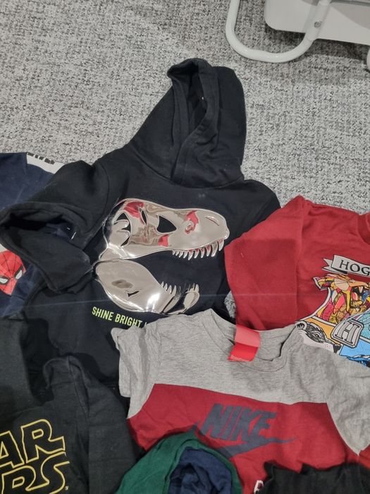 Zestaw ubranek 122/128