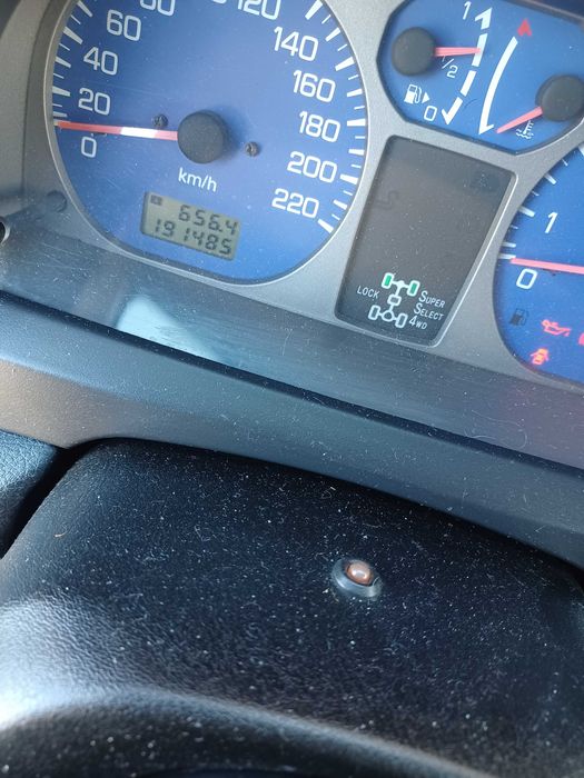 Mitsubishi Pagero Pinim 2001