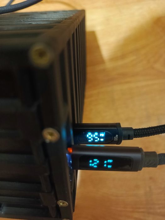 Потужний павербанк для ЗСУ на 90000mah 140w і 280w