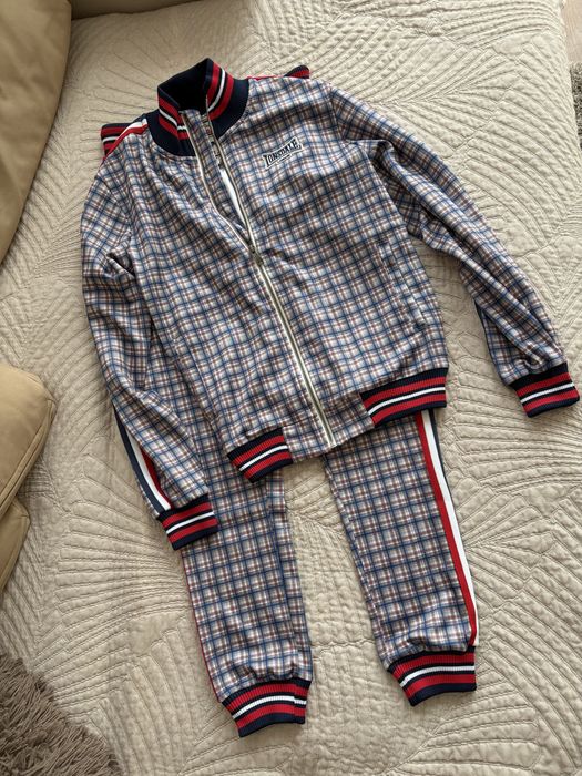 Новий чоловічий костюм Lonsdale London