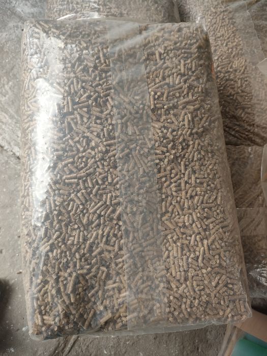 Pellet 6mm, sosnowy, certyfikat A1