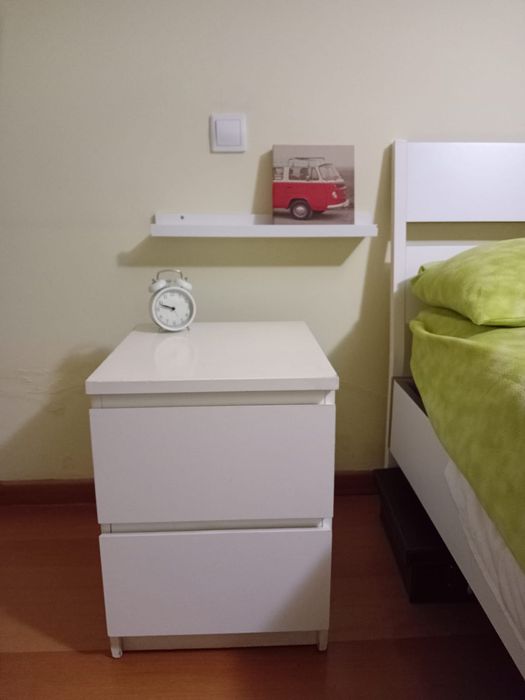 Mesas de cabeceira (+apoios)