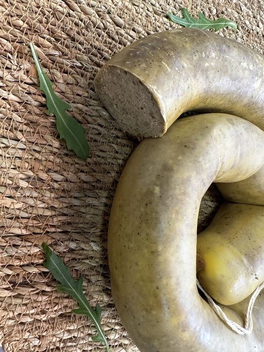 Продам оптом, копчені ковбаси та мясо, домашнього виробнитства в Києві