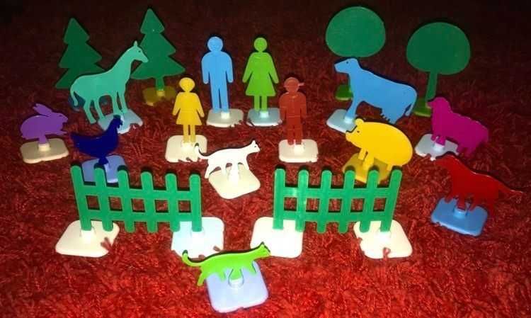 Figurki ludziki i zwierzątka do zabawy dla dziecka