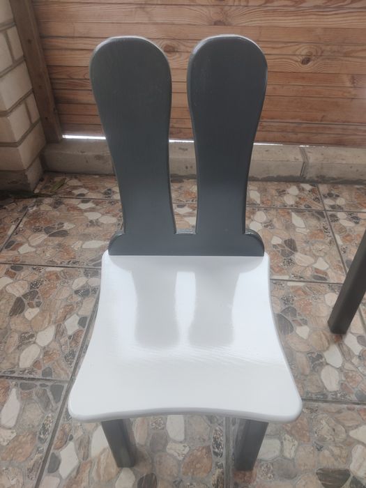 Продам дитячий столик і стільці