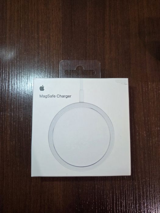 Зарядний пристрій Iphone