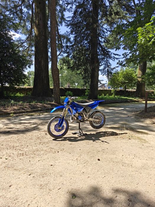 Yamaha YZ 125 matrículada