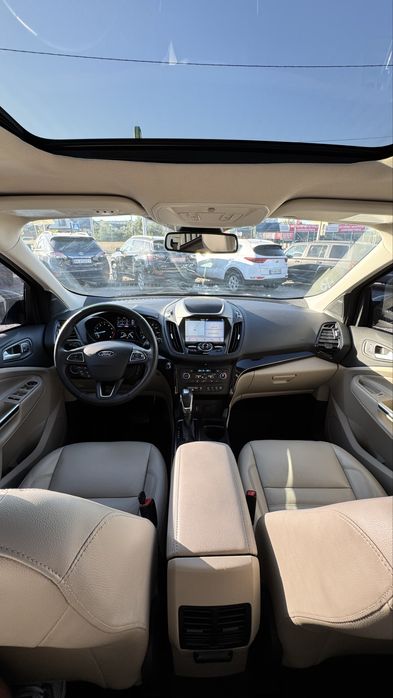 Ford Escape Форд Ескейп TITANIUM 2019 р 2,0 бенз 4WD 8АКПП 48 т.км.