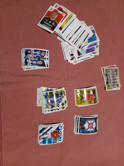 Cadernetas e cromos 2023/24
