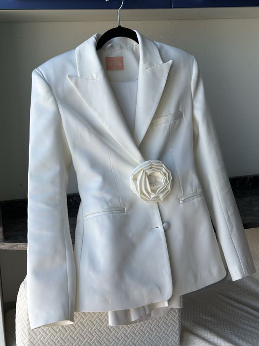 Білий піджак від gepur
