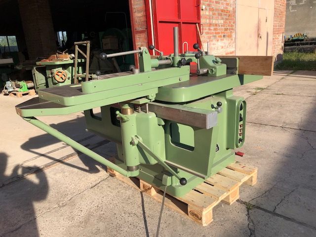 Станок вертикально-фрезерний з шипорізною кареткою фірми Hofmann