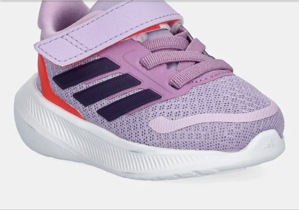 Дитячі кросівки adidas 25 р стелька 16 см