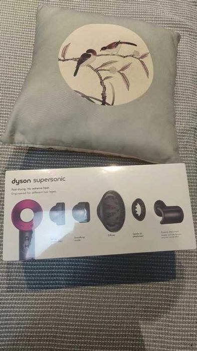 Stan idealny suszarka do włosów prezent-nowa