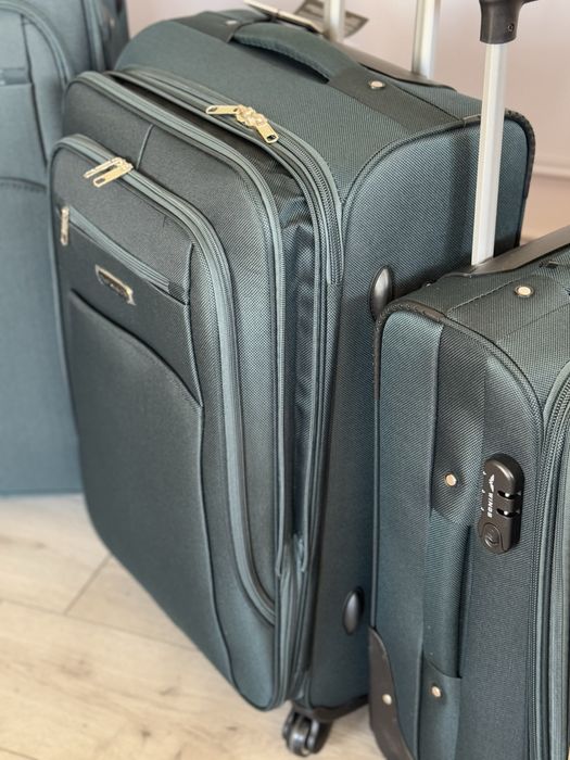 Чемодан валіза чемоданы Wings 2501 4 колеса текстиль