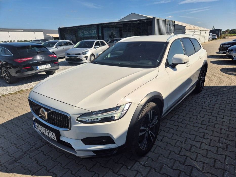 Volvo V90 Cross Country
