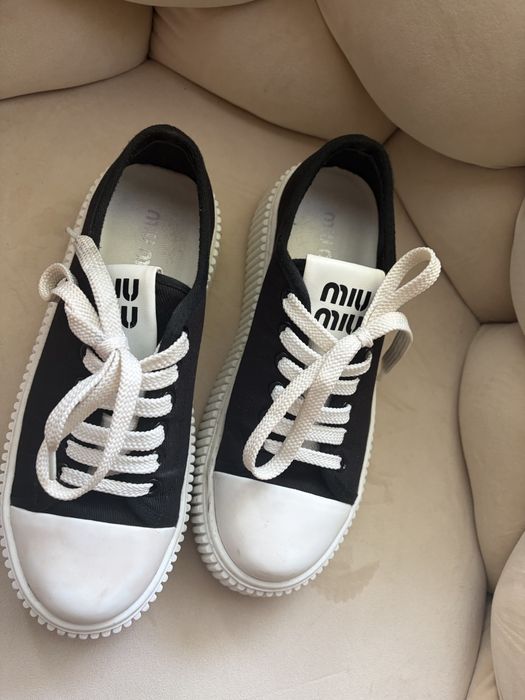 Buty Miu Miu - stan idealny - rozmiar 37 ( wkladka 23,5cm)