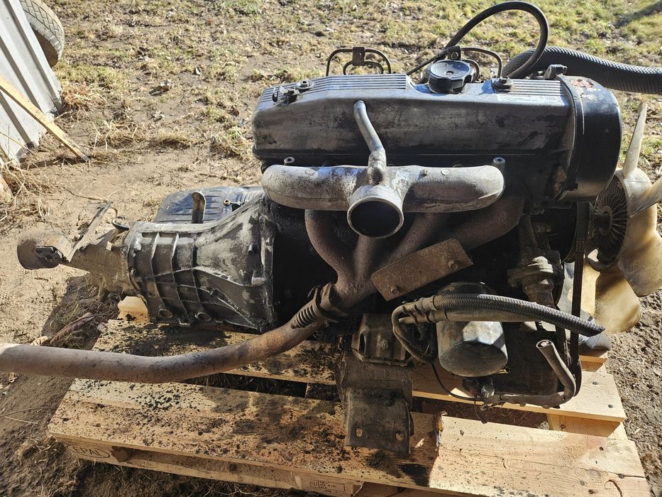 Silnik 2.5 TD Mitsubishi Pajero L200 L300  4D56