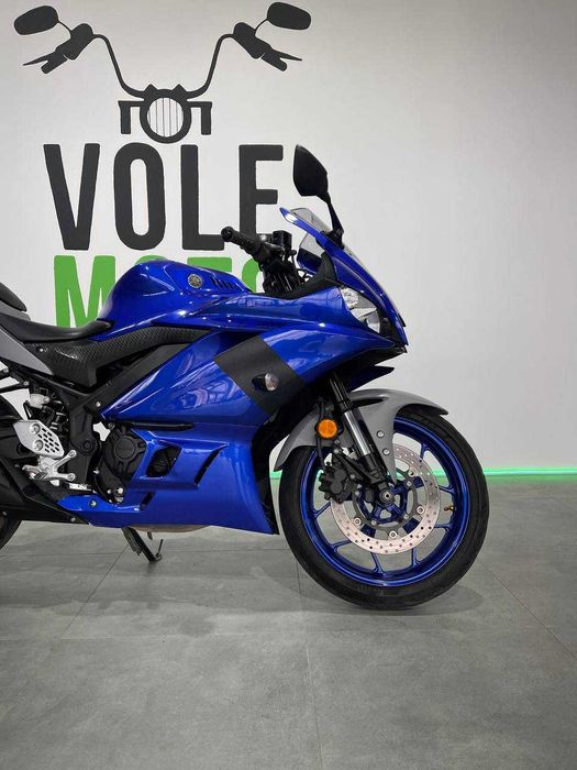 Мотоцикл Yamaha YZF-R25