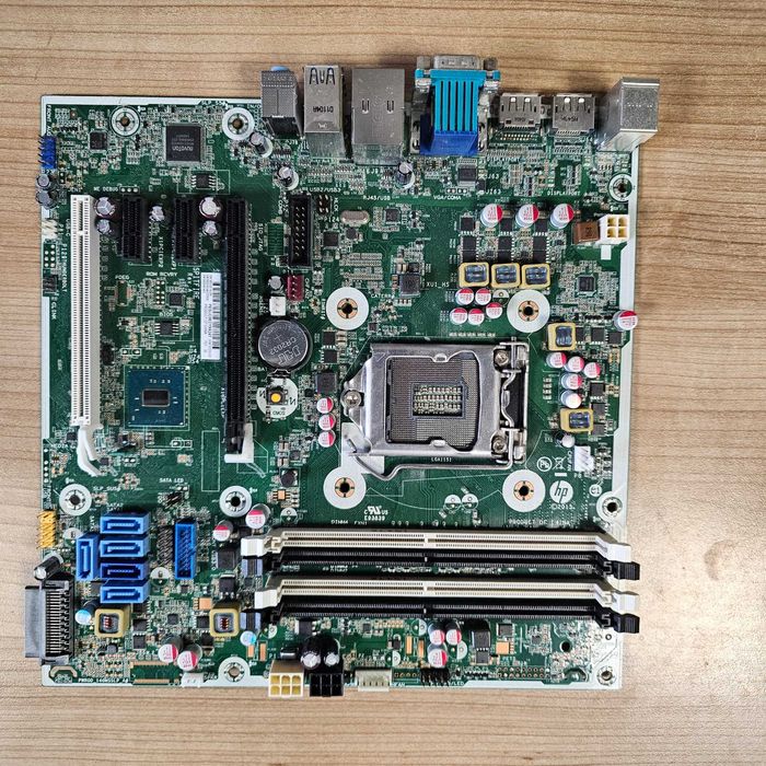 Płyta główna HP EliteDesk 800 G2 SFF.