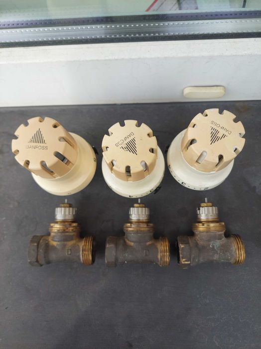 zawór termostatyczny z głowicą Danfoss 2 szt