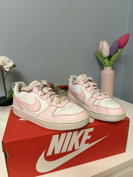 Nike Court Borough Low Pink