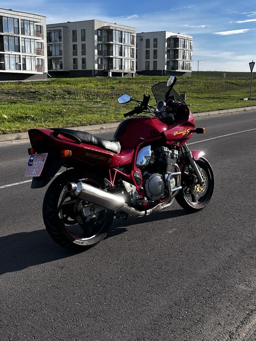 на доках! свіжопригнаний suzuki bandit 600s