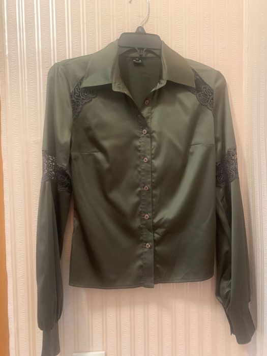 Жіноча блузка з мереживом,шовк,віскоза,,S розмір