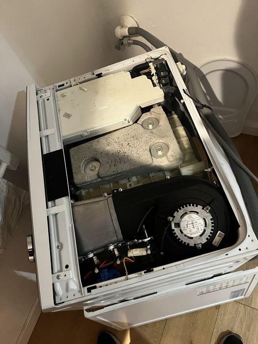 Naprawa AGD, młody serwisant z chęcią naprawi twój sprzęt :)