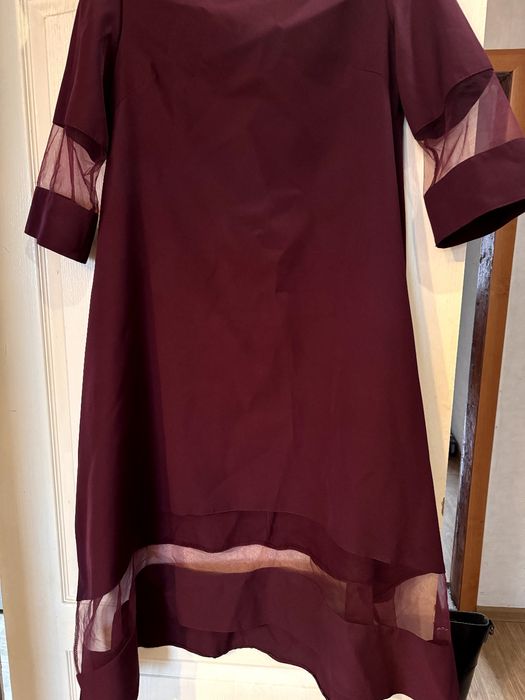 Плаття нарядне, колір марсала, довжина міді