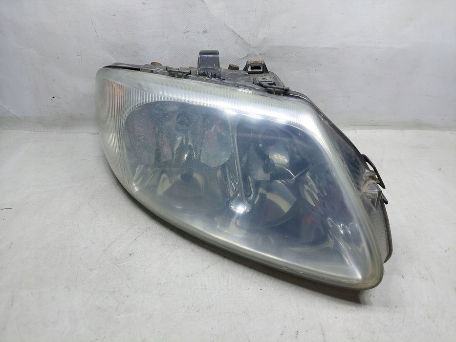 Lampa Prawa Przednia Przód 04857702Ab Chrysler Voyager Iv