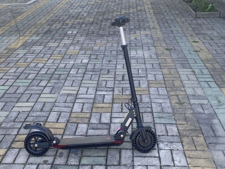 Електросамокат KugooKirin S3 PRO
Kirin це покращена версія бренду Kug