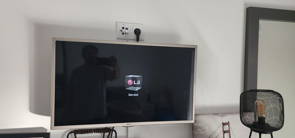 TV LG 32" Full HD Modelo 32LF5610