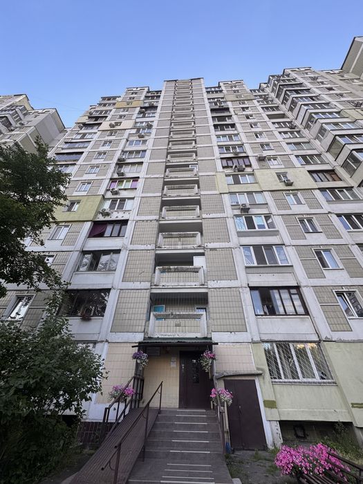 Здається  в довгострокову оренду 1-кімнатну квартиру