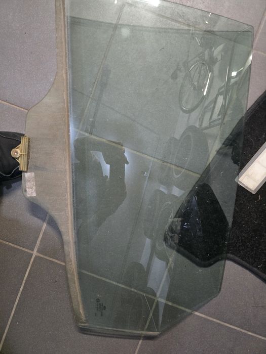 Kia ceed Szyba drzwi lewa przednia tyna 2014 rok