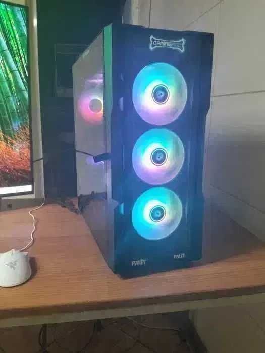 pc gaming - ryzen 7 5800X - RTX 5060 TI - 16gb - 512gb