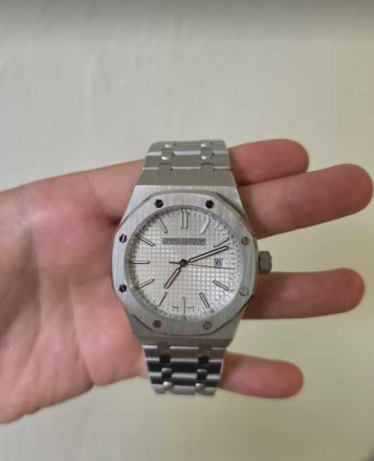 Nowy_Zegarek_Audemars Piguet_ /Mechanizm-biały