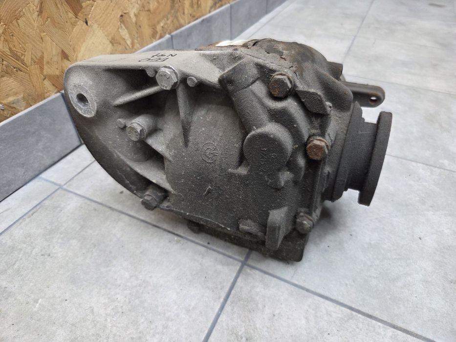 Most dyfer dyferencjał tylny BMW E60 E61 520d N47 177KM 3.23