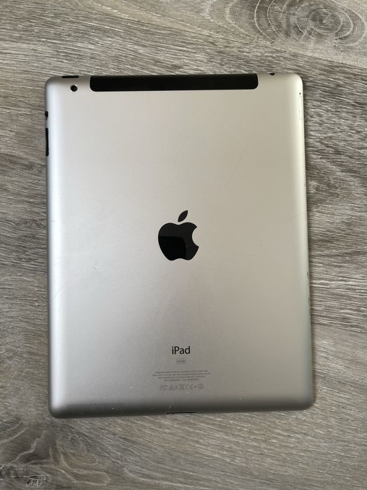 Ipad 2 3g 64g тренснуто стекло.