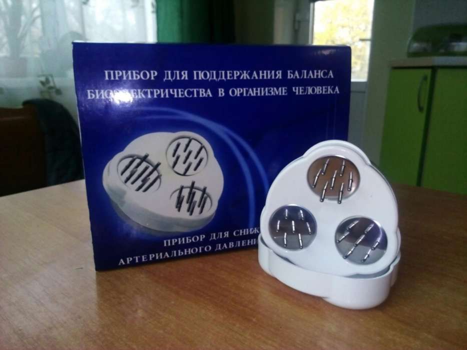 Прибор для поддержания баланса биоэлектричества в организме человека