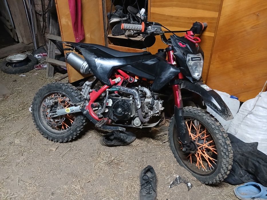 Мотоцикл б.у ґ.леон 125 пробіг 3500 кілометрів